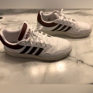 Mens Adidas Hoops 3.0 low sneaker (white/shadow navy/shadow red)